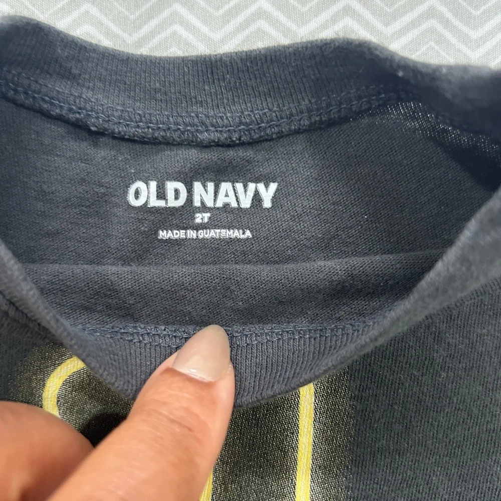 Old Navy Kids Short Sleeve Tees - Black, Blue, Brown, Gray - Picture 3 of 10